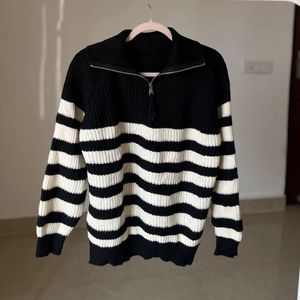 Stripe Semi-high neck zipper pullover