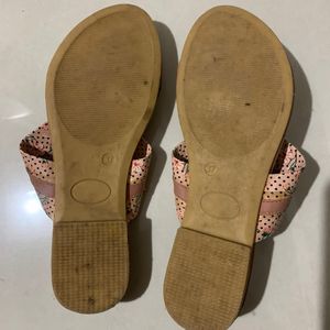 Buy 2 Slippers @250