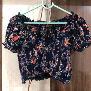 Trends Off shoulder Crop Top