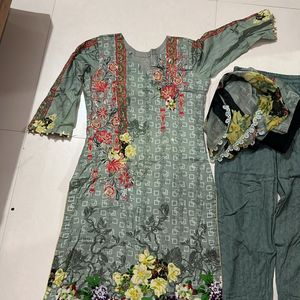 Pakistani Dress With Chiffon Duppata