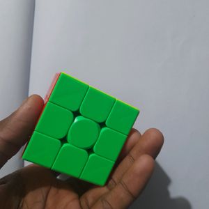 Rubix Cube 3×3×3 Like New Condition