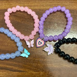 Set Of 4 Bracelets !🎀