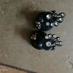 Jhumkas