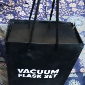 Brand New Vacuum Flask With 3 Cups