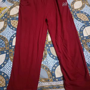 Maroon Capri In 32 Waist Knee Length