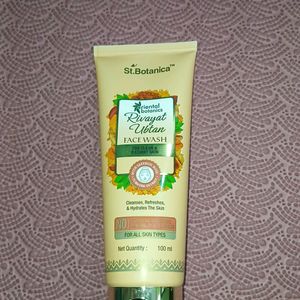 St.botanica Rivayat Ubtan Face Wash 100ml