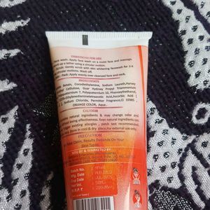 Vitamin C Facewash For Dark Spots Nd Pigmentation