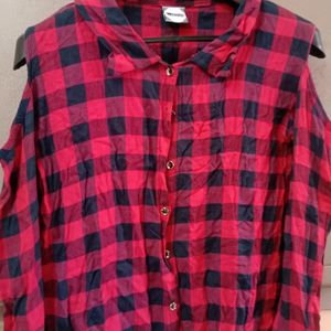 Red Checks T-shirt With Shoulder Cut