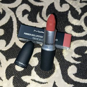 MAC LIPSTICK