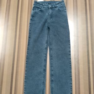 V-15 Size-28 Straight Women Denim Jeans