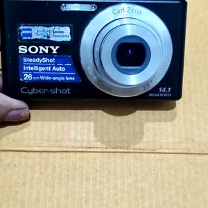 Sony Camera 14.1Megapixels For Sale