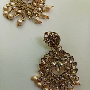 EAring And Mangtika Set