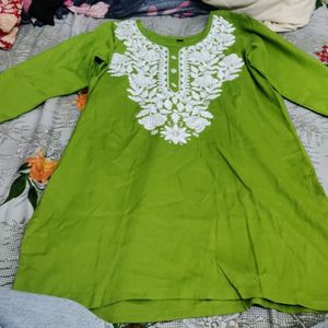 Short Green Chinkankari Kurti