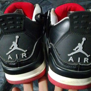 Jordan 4 Retro