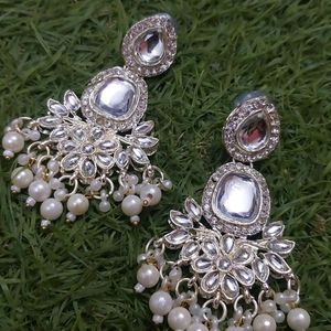 Khubsurat Earing