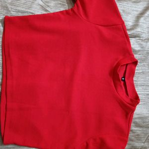 Red crop top for women