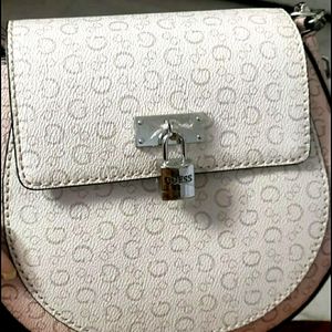 100%AUTHENTIC GUESS PURSE