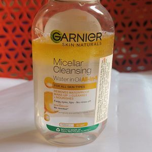 Garnier Micellar Cleansing Water