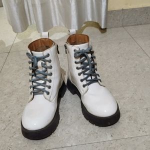 Ankle Length Laced Boots Size Eur 35/36