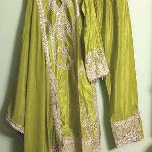 New/Unused Beautiful Embroidered Kurta Set