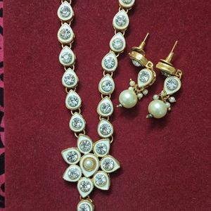 White pearl Stone Jewellery set