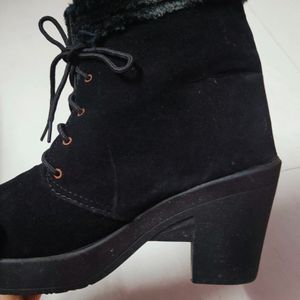 Black Fur Boots