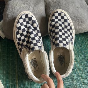 AUTHENTIC VANS SHOES