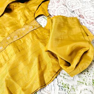 Mustard Yellow Kurta And Pants Set With Printed Du