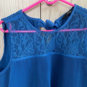 Vero Moda Gorgeous net blue Top With Lovely Back