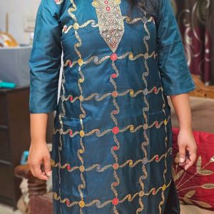 Kurti Set With Dupatta + Long Chandbali Earrings