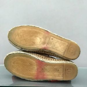 Auth CHANEL Espadrille Mother Of Pearl Flats