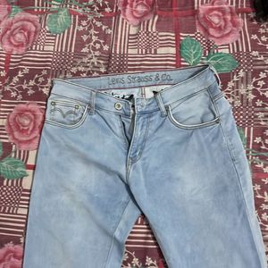 Levis Jeans