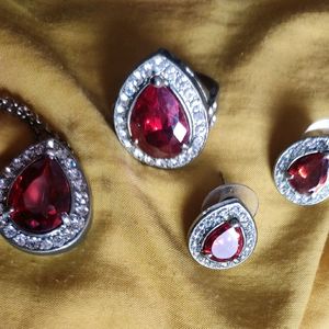 Ruby Wit Real Zircon Diamo