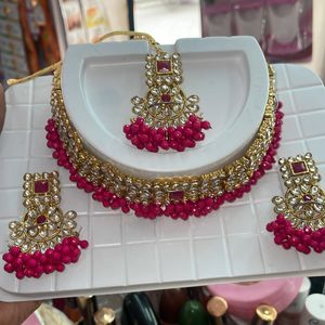 Pink Coloured Full Set With Maang Tikka And Earing