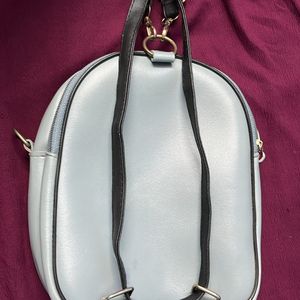 Elegant Slingbag Cum Backpack