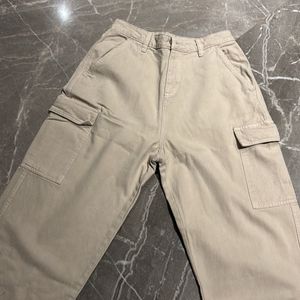 Off White Cargo Pant