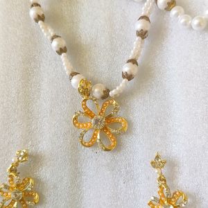 Pearl Necklace Set