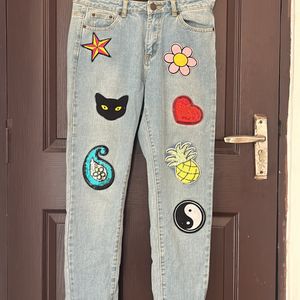 LIQUOR N POKER APPLIQUE JEANS