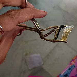 Eyelash Curler