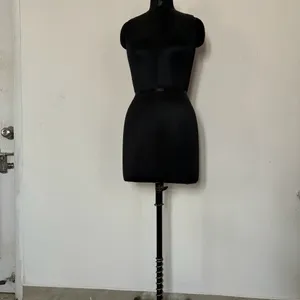 Mannequin Size 8