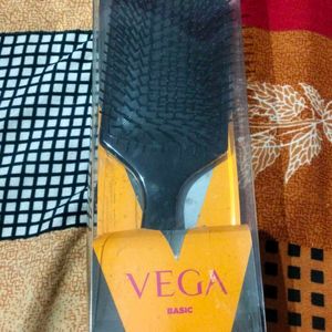 Brand New 🆕 Vega Hair Brush