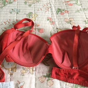 GUESS Red Padded Bra