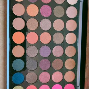 New Swiss Beauty HD Professional Eyeshadow Palette