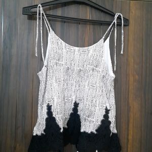 H&M OPEN-NECK TOP