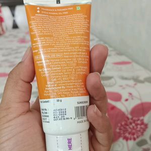 The Derma Co 1% Hyaluronic Long Lasting Sunscreen