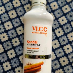 VLCC Sandal Cleansing Milk