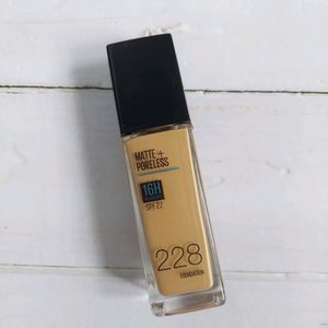 Maybelline Fit Me Matte+ Poreless Foundation