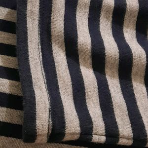 Forever 21 : Blue Grey Striped Pullover