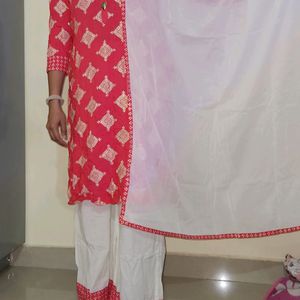 Reddish Pink With Printed Design Kurti Set