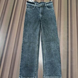 Z-93 Size 30 Straight Women Denim Jeans